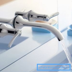 Исправно работающий излив Исправно работающий излив