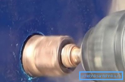 Сверлим отверстие в соответствие со значением M Сверлим отверстие в соответствие со значением M