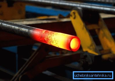 Бесшовная горячедеформированная труба Бесшовная горячедеформированная труба