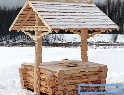 Декоративный домик для колодца