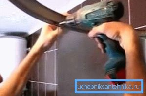 Фиксация неподвижных панелей Фиксация неподвижных панелей