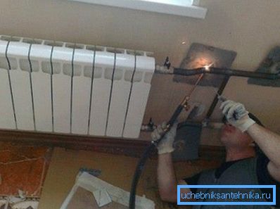 Хороший сварщик всегда знает, какими электродами варить трубы Хороший сварщик всегда знает, какими электродами варить трубы