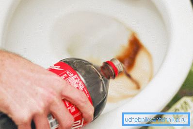 Кока-Кола удаляет ржавчину из-за высокого содержания фосфорной кислоты Кока-Кола удаляет ржавчину из-за высокого содержания фосфорной кислоты