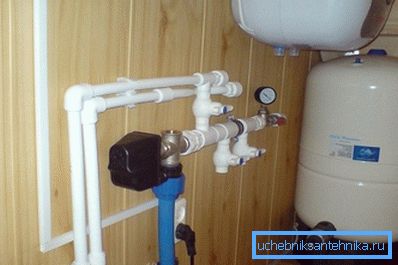 Комфортный загородный отдых немыслим без водопровода в дачном домике Комфортный загородный отдых немыслим без водопровода в дачном домике