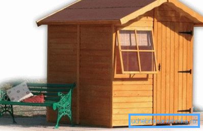 На фото отображена душевая кабина из дерева. На фото отображена душевая кабина из дерева.