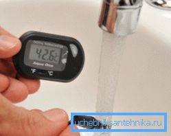 Норма температуры горячей воды из крана едина для всех сетей, и, если в результате проверки обнаружены отклонения, надо обращаться в снабжающую организацию Норма температуры горячей воды из крана едина для всех сетей, и, если в результате проверки обнаружены отклонения, надо обращаться в снабжающую организацию