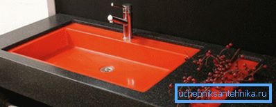 Оригинальный дизайн и расцветка. Оригинальный дизайн и расцветка.