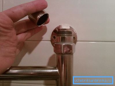 Полотенцесушитель с краном Маевского вертикального подключения