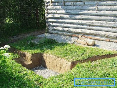 Приямок возле бани