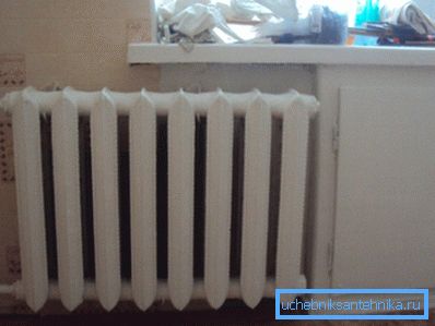 Рано или поздно старые батареи отправляются на помойку. Наша задача - подобрать им замену. Рано или поздно старые батареи отправляются на помойку. Наша задача - подобрать им замену.