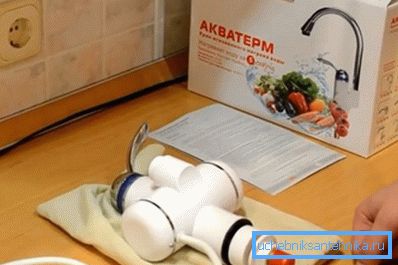 Распаковываем кран Распаковываем кран