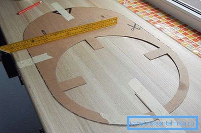 С помощью шаблона выполняют разметку отверстия; С помощью шаблона выполняют разметку отверстия;