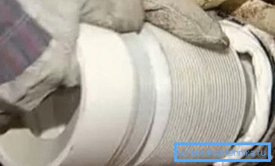 Соединение патрубка с канализационной трубой Соединение патрубка с канализационной трубой