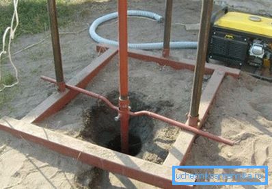 Специальное приспособление для ручного бурения на глубину до 15 метров Специальное приспособление для ручного бурения на глубину до 15 метров