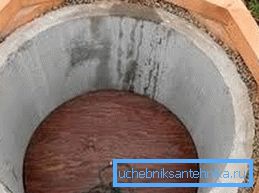Утепление колодца – необходимо ли это, и как сделать